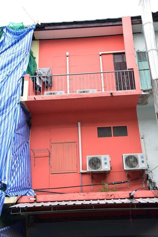 Big Orange Localstay At Siam Бангкок Екстер'єр фото